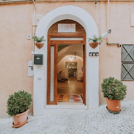 לינה וארוחת בוקר קייטי La Casa Di Achille מראה חיצוני תמונה