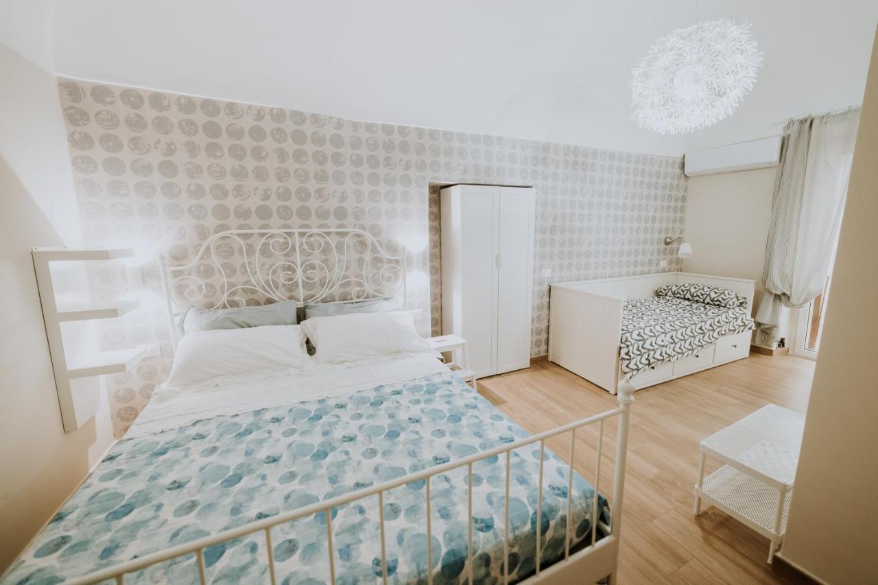 לינה וארוחת בוקר קייטי La Casa Di Achille מראה חיצוני תמונה