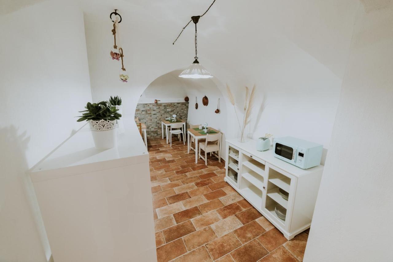 לינה וארוחת בוקר קייטי La Casa Di Achille מראה חיצוני תמונה