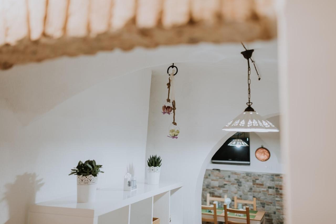 לינה וארוחת בוקר קייטי La Casa Di Achille מראה חיצוני תמונה